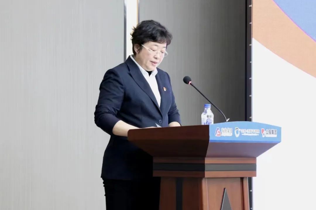 鞍勤集團、溫泉集團、公服集團2023年新任干部任前集體談話及集體送任儀式圓滿結(jié)束