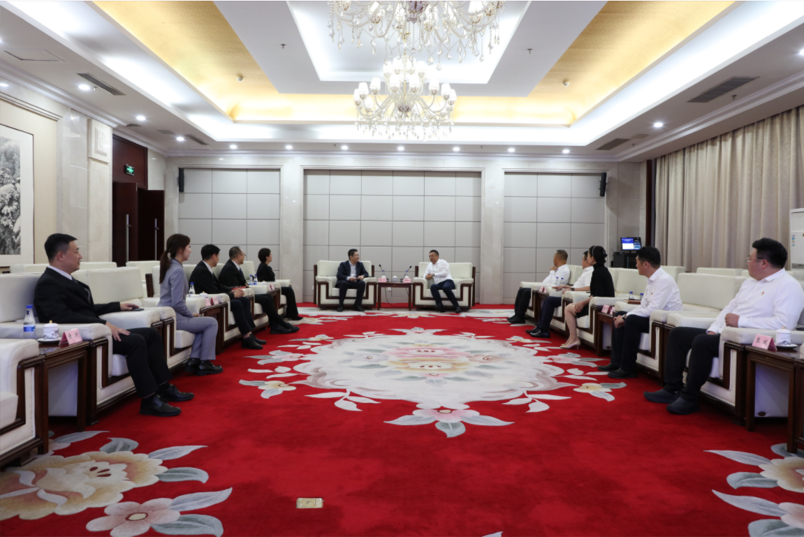 鞍勤、溫泉、公服集團與招商銀行簽訂戰(zhàn)略合作協(xié)議！銀企合作譜新篇